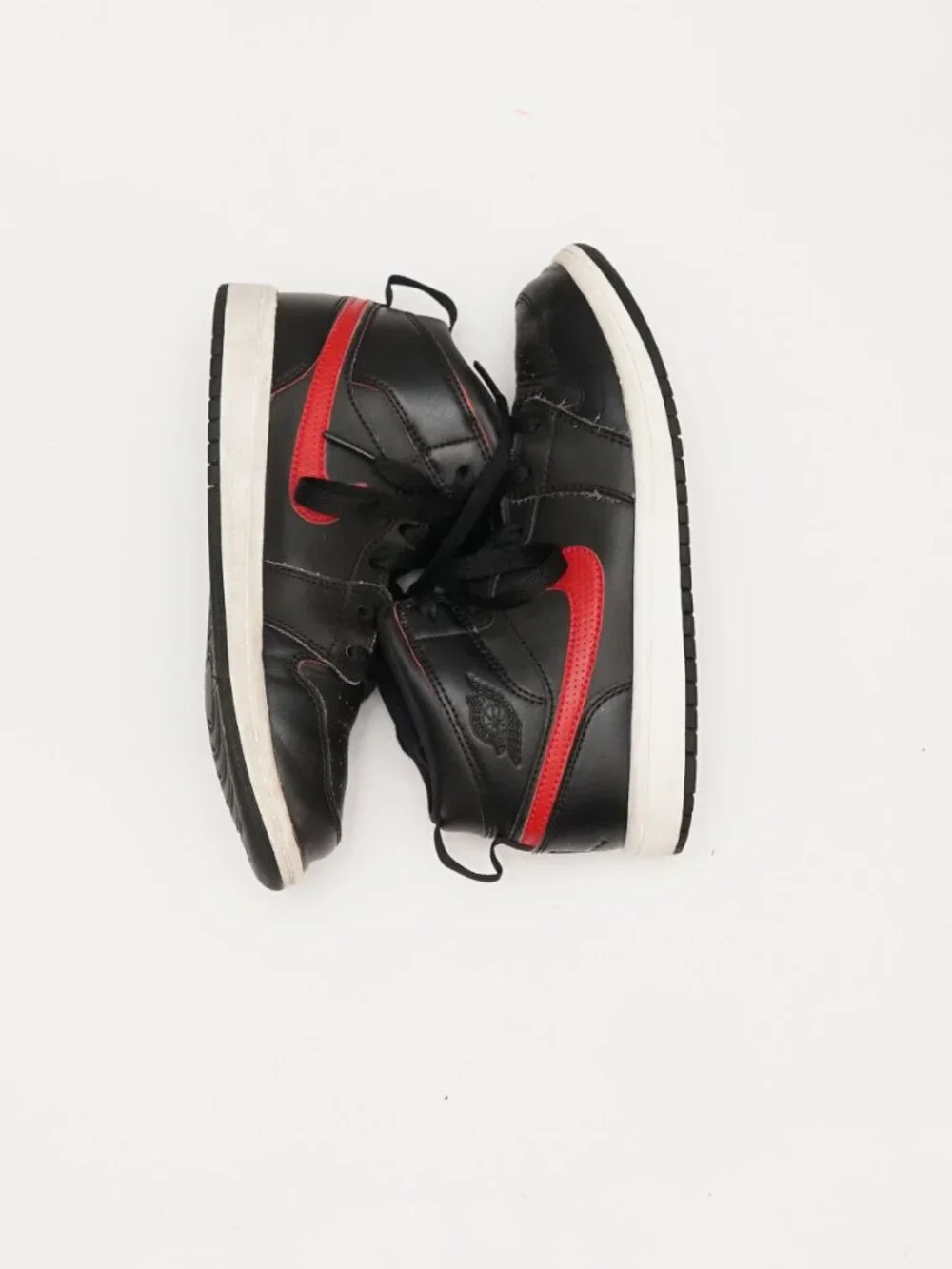 Nike Air Jordan 1 Mid BG Size  2Y Black Red White